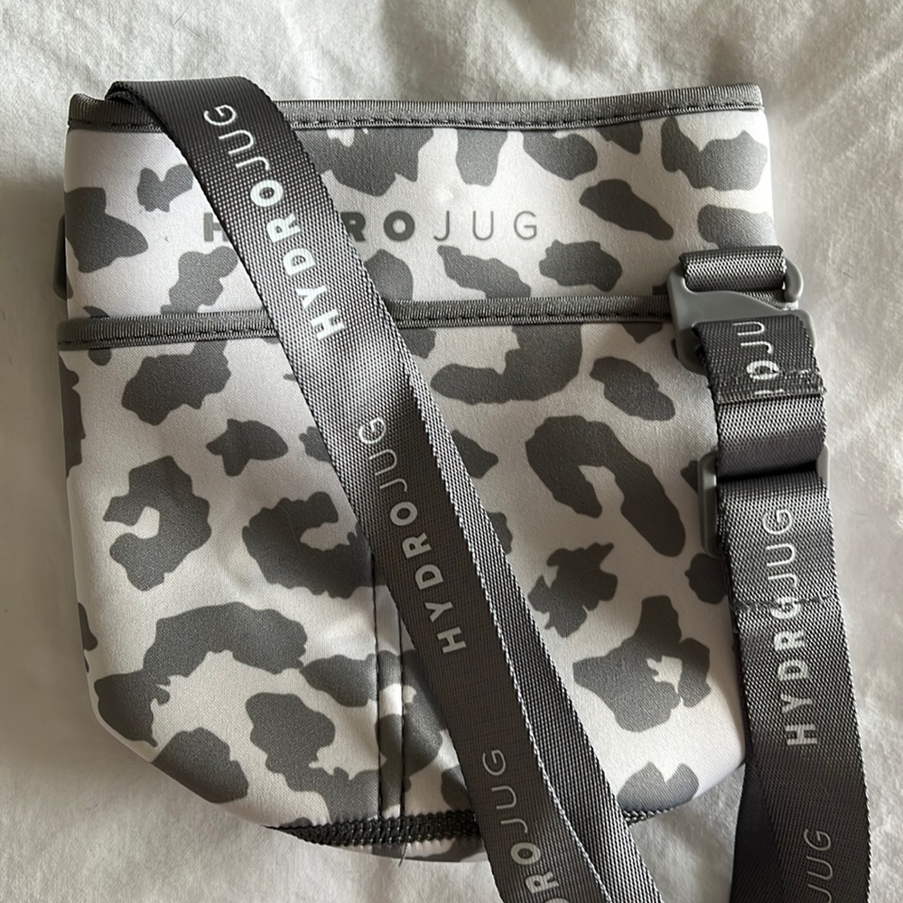 Hydro jug sleeve